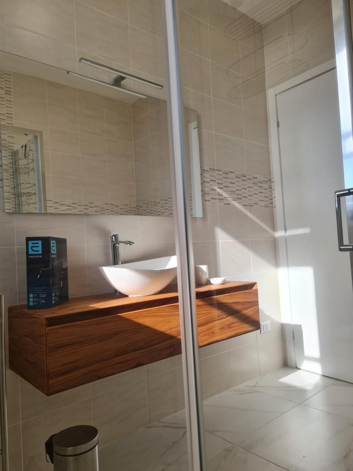 Attico Con Posto Auto Apartment